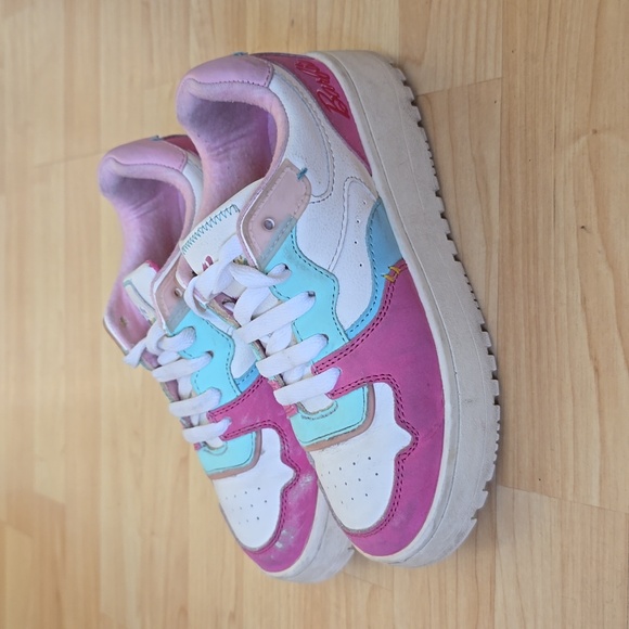 ZARA Barbie Mattel White/Pink Sneakers Size 34 - Picture 1 of 10